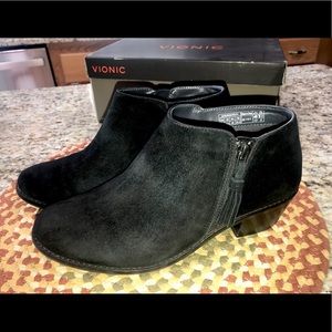 Vionic Joy Serena bootie black size US 8.5/9 EURO 40